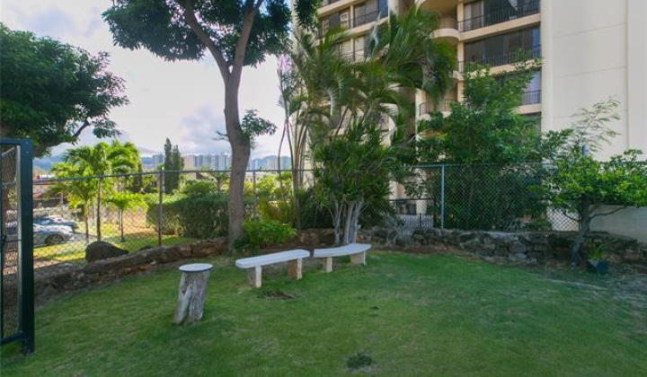 5180 Likini Street,Honolulu,Hawaii,96818,2 Bedrooms Bedrooms,1 BathroomBathrooms,Condo/Townhouse,Likini,8,17556717