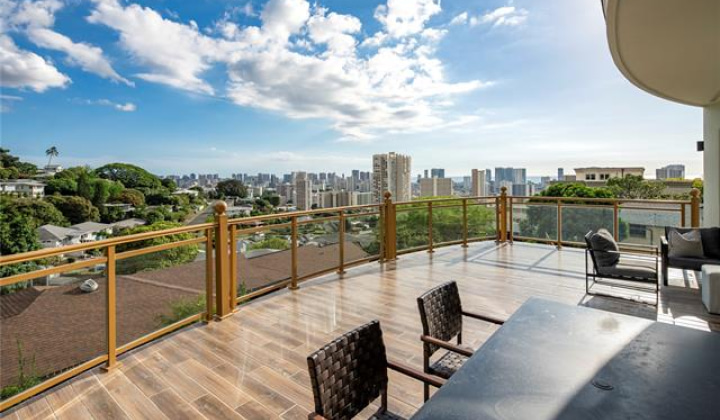 2045 Mott Smith Drive,Honolulu,Hawaii,96822,8 ベッドルーム ベッドルーム,5 バスルームバスルーム,一戸建て,Mott Smith,17508024