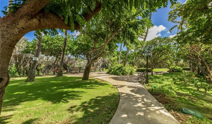 250 Kawaihae Street,Honolulu,Hawaii,96825,2 Bedrooms Bedrooms,2 BathroomsBathrooms,Condo/Townhouse,Kawaihae,4,17707311