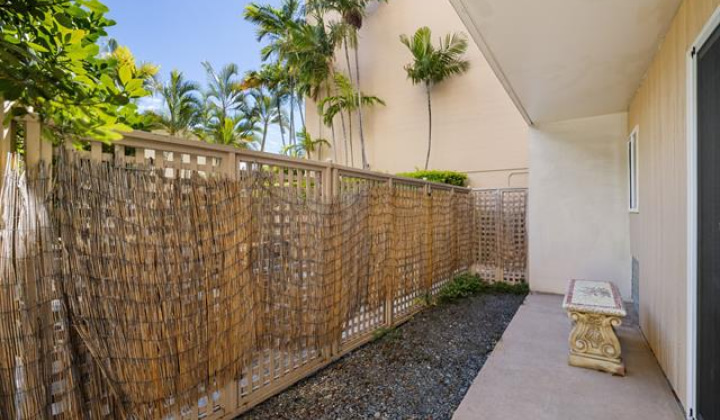 555 University Avenue,Honolulu,Hawaii,96826,1 Bedroom Bedrooms,1 BathroomBathrooms,Condo/Townhouse,University,1,17779410