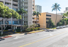 555 University Avenue,Honolulu,Hawaii,96826,1 Bedroom Bedrooms,1 BathroomBathrooms,Condo/Townhouse,University,1,17779410