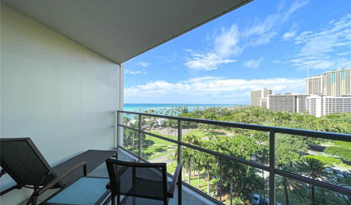 223 Saratoga Road,Honolulu,Hawaii,96815,1 Bedroom Bedrooms,2 BathroomsBathrooms,Condo/Townhouse,Saratoga,11,17737378