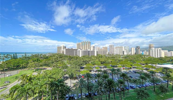 223 Saratoga Road,Honolulu,Hawaii,96815,1 Bedroom Bedrooms,2 BathroomsBathrooms,Condo/Townhouse,Saratoga,11,17737378