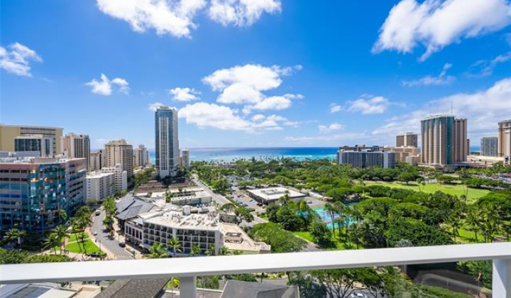 383 Kalaimoku Street,Honolulu,Hawaii,96815,1 Bedroom Bedrooms,1 BathroomBathrooms,Condo/Townhouse,Kalaimoku,19,17832918