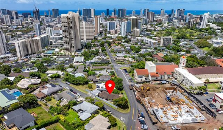 1207 Lilo Place,Honolulu,Hawaii,96822,4 ベッドルーム ベッドルーム,2 バスルームバスルーム,一戸建て,Lilo,17882828