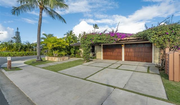 133 Kailuana Place,Kailua,Hawaii,96734,5 Bedrooms Bedrooms,4 BathroomsBathrooms,Single family,Kailuana,17945742