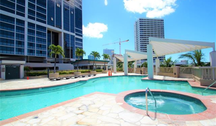 600 Queen Street,Honolulu,Hawaii,96813,3 Bedrooms Bedrooms,2 BathroomsBathrooms,Condo/Townhouse,Queen,35,17922871