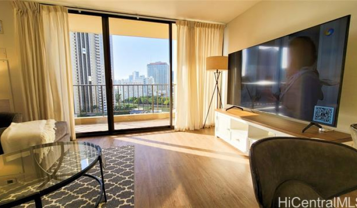 411 Hobron Lane,Honolulu,Hawaii,96815,1 Bedroom Bedrooms,1 BathroomBathrooms,Condo/Townhouse,Hobron,14,17923016