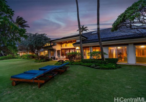 145/151 Kailuana Loop,Kailua,Hawaii,96734,10 Bedrooms Bedrooms,8 BathroomsBathrooms,Single family,Kailuana,17943337