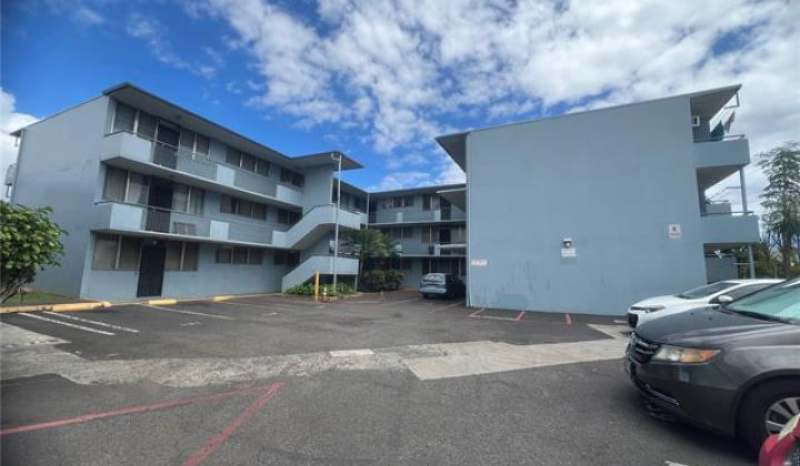 1103 Kokea Street,Honolulu,Hawaii,96817,2 Bedrooms Bedrooms,1 BathroomBathrooms,Condo/Townhouse,Kokea,3,17946328