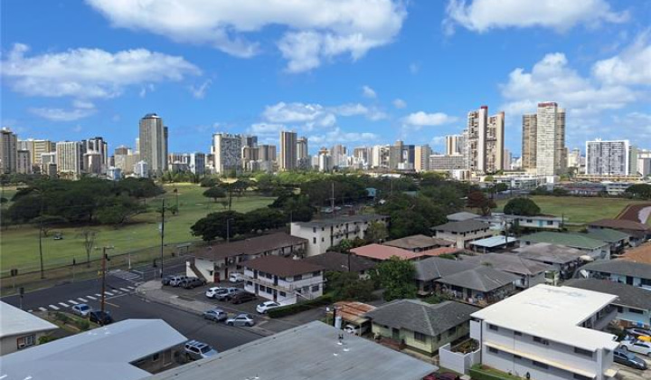 737 Olokele Avenue,Honolulu,Hawaii,96816,1 ベッドルーム ベッドルーム,1 バスルームバスルーム,コンド / タウンハウス,Olokele,9,17883236