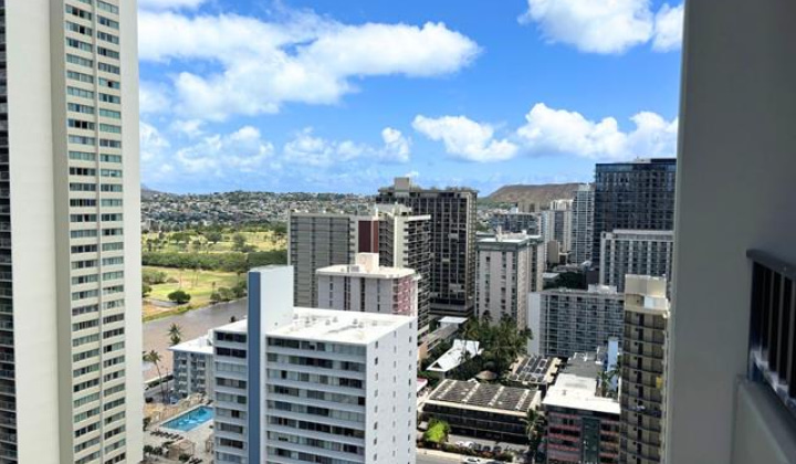 2240 Kuhio Avenue,Honolulu,Hawaii,96815,1 ベッドルーム ベッドルーム,1 バスルームバスルーム,コンド / タウンハウス,Kuhio,24,17885544