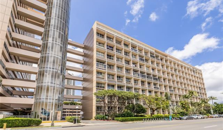 500 大学 Avenue,Honolulu,Hawaii,96826,2 ベッドルーム ベッドルーム,2 バスルームバスルーム,コンド / タウンハウス,University,5,17906416