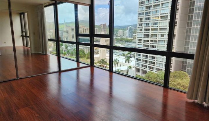 1114 Punahou Street,Honolulu,Hawaii,96826,3 ベッドルーム ベッドルーム,2 バスルームバスルーム,コンド / タウンハウス,Punahou,15,17998728