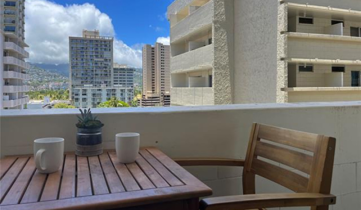 2450 Prince Edward Street,Honolulu,Hawaii,96815,1 BathroomBathrooms,Condo/Townhouse,Prince Edward,9,18079230