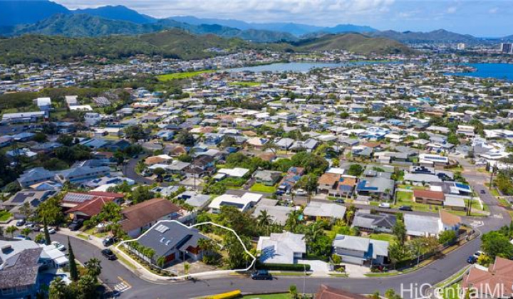 1340 Aupupu Street,Kailua,Hawaii,96734,4 ベッドルーム ベッドルーム,3 バスルームバスルーム,一戸建て,Aupupu,18056788