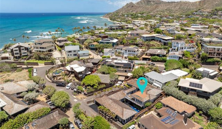 4140 Black Point Road,Honolulu,Hawaii,96816,4 Bedrooms Bedrooms,4 BathroomsBathrooms,Single family,Black Point,18061404