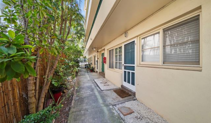 1868 Kahakai Drive,Honolulu,Hawaii,96814,1 Bedroom Bedrooms,1 BathroomBathrooms,Condo/Townhouse,Kahakai,1,18061631