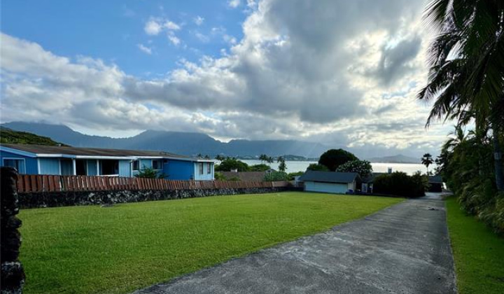 44-327 Kaneohe Bay Drive,Kaneohe,Hawaii,96744,8 Bedrooms Bedrooms,5 BathroomsBathrooms,Single family,Kaneohe Bay,18061772