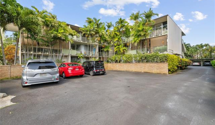 1505 Kewalo Street,Honolulu,Hawaii,96822,1 Bedroom Bedrooms,1 BathroomBathrooms,Condo/Townhouse,Kewalo,3,18062472