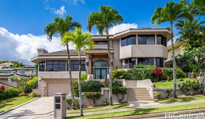 1220 Ikena Circle,Honolulu,Hawaii,96821,5 Bedrooms Bedrooms,4 BathroomsBathrooms,Single family,Ikena,18067178