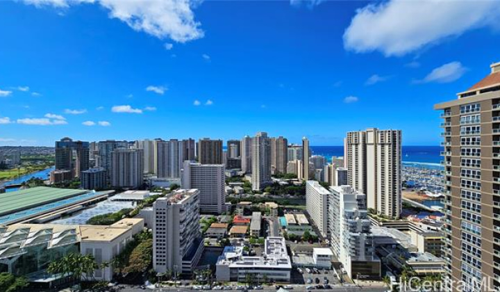 1631 Kapiolani Boulevard,Honolulu,Hawaii,96814,2 ベッドルーム ベッドルーム,2 バスルームバスルーム,コンド / タウンハウス,Kapiolani,33,18068432