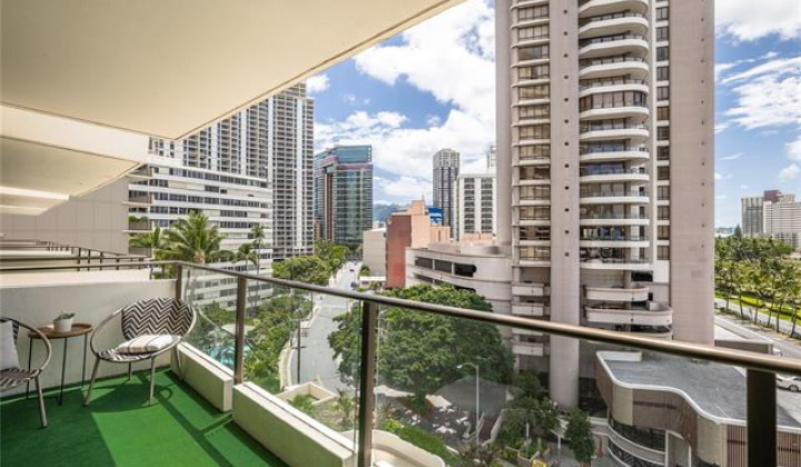 1860 Ala Moana Boulevard,Honolulu,Hawaii,96815,2 Bedrooms Bedrooms,2 BathroomsBathrooms,Condo/Townhouse,Ala Moana,8,18109379