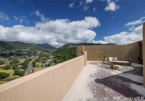 2101 Nuuanu Avenue,Honolulu,Hawaii,96817,2 Bedrooms Bedrooms,2 BathroomsBathrooms,Condo/Townhouse,Nuuanu,26,18075607