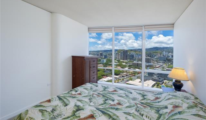 2101 Nuuanu Avenue,Honolulu,Hawaii,96817,2 Bedrooms Bedrooms,2 BathroomsBathrooms,Condo/Townhouse,Nuuanu,26,18075607