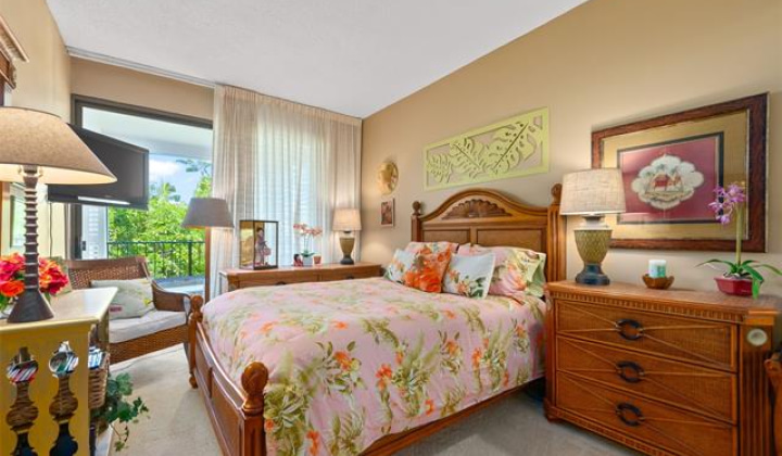 4999 Kahala Avenue,Honolulu,Hawaii,96816,2 Bedrooms Bedrooms,2 BathroomsBathrooms,Condo/Townhouse,Kahala,4,18076136