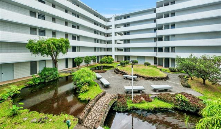 647 Kunawai Lane,Honolulu,Hawaii,96817,1 Bedroom Bedrooms,1 BathroomBathrooms,Condo/Townhouse,Kunawai,2,18122206