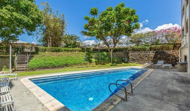 647 Kunawai Lane,Honolulu,Hawaii,96817,1 Bedroom Bedrooms,1 BathroomBathrooms,Condo/Townhouse,Kunawai,2,18122206