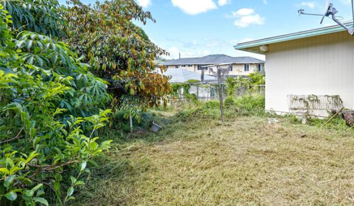 2417 Naai Street,Honolulu,Hawaii,96819,8 Bedrooms Bedrooms,4 BathroomsBathrooms,Single family,Naai,18084458