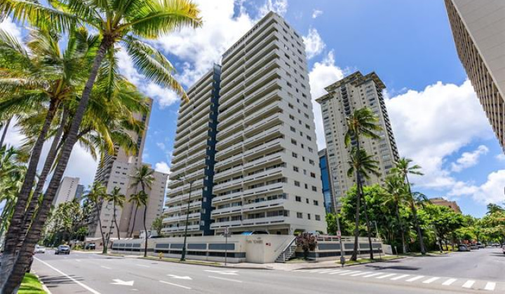 2085 Ala Wai Boulevard,Honolulu,Hawaii,96815,2 ベッドルーム ベッドルーム,1 バスルームバスルーム,コンド / タウンハウス,Ala Wai,6,18086138