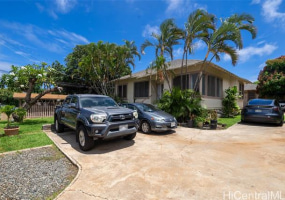 3811 Waialae Avenue,Honolulu,Hawaii,96816,8 Bedrooms Bedrooms,4 BathroomsBathrooms,Single family,Waialae,18096018