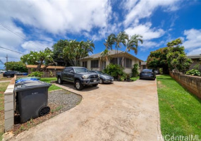 3811 Waialae Avenue,Honolulu,Hawaii,96816,8 Bedrooms Bedrooms,4 BathroomsBathrooms,Single family,Waialae,18096018