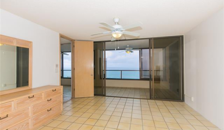 1650 Ala Moana Boulevard,Honolulu,Hawaii,96815,2 Bedrooms Bedrooms,2 BathroomsBathrooms,Condo/Townhouse,Ala Moana,35,18096197