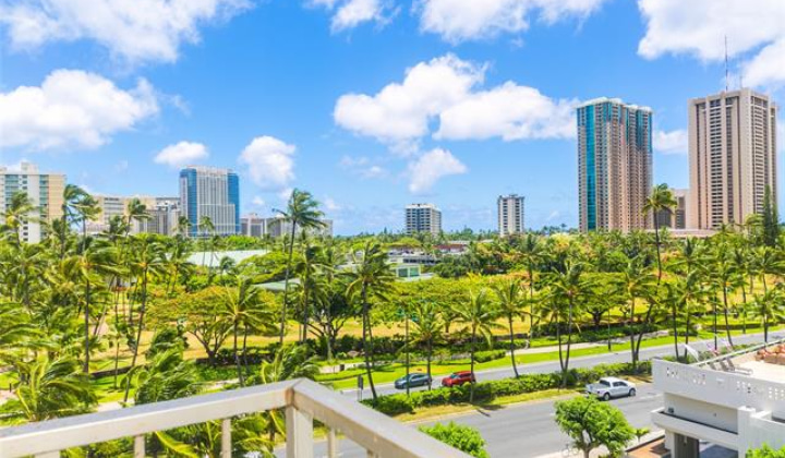 1925 Kalakaua Avenue,Honolulu,Hawaii,96815,1 ベッドルーム ベッドルーム,1 バスルームバスルーム,コンド / タウンハウス,Kalakaua,8,18101504