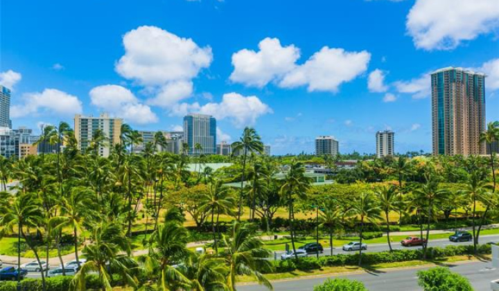 1925 Kalakaua Avenue,Honolulu,Hawaii,96815,1 ベッドルーム ベッドルーム,1 バスルームバスルーム,コンド / タウンハウス,Kalakaua,8,18101504