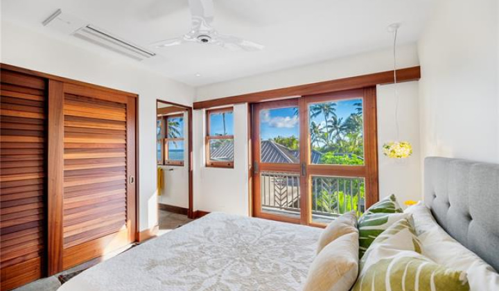 96 Niuiki Circle,Honolulu,Hawaii,96821,4 Bedrooms Bedrooms,5 BathroomsBathrooms,Single family,Niuiki,18102514