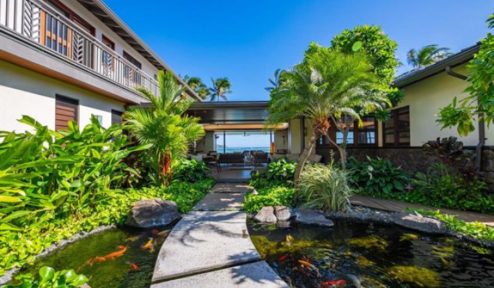 96 Niuiki Circle,Honolulu,Hawaii,96821,4 Bedrooms Bedrooms,5 BathroomsBathrooms,Single family,Niuiki,18102514