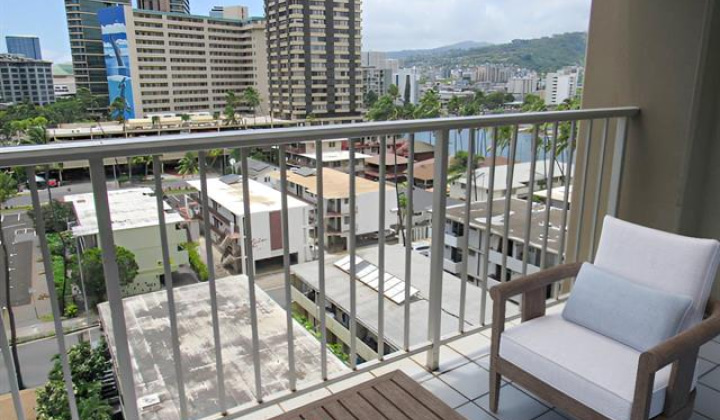 430 Keoniana Street,Honolulu,Hawaii,96815,1 Bedroom Bedrooms,1 BathroomBathrooms,Condo/Townhouse,Keoniana,4,18112535