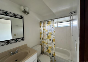 2525 Date Street,Honolulu,Hawaii,96826,1 BathroomBathrooms,Condo/Townhouse,Date,38,18013896