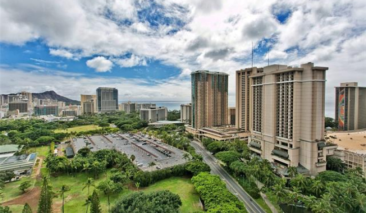 1910 Ala Moana Boulevard,Honolulu,Hawaii,96815,2 ベッドルーム ベッドルーム,2 バスルームバスルーム,コンド / タウンハウス,Ala Moana,25,18116520