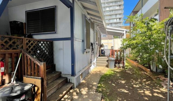 1542 Keeaumoku Street,Honolulu,Hawaii,96822,14 ベッドルーム ベッドルーム,8 バスルームバスルーム,一戸建て,Keeaumoku,18119587