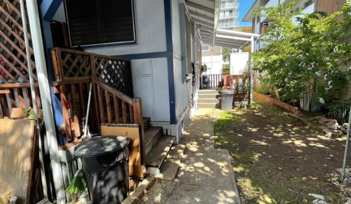 1542 Keeaumoku Street,Honolulu,Hawaii,96822,14 ベッドルーム ベッドルーム,8 バスルームバスルーム,一戸建て,Keeaumoku,18119587