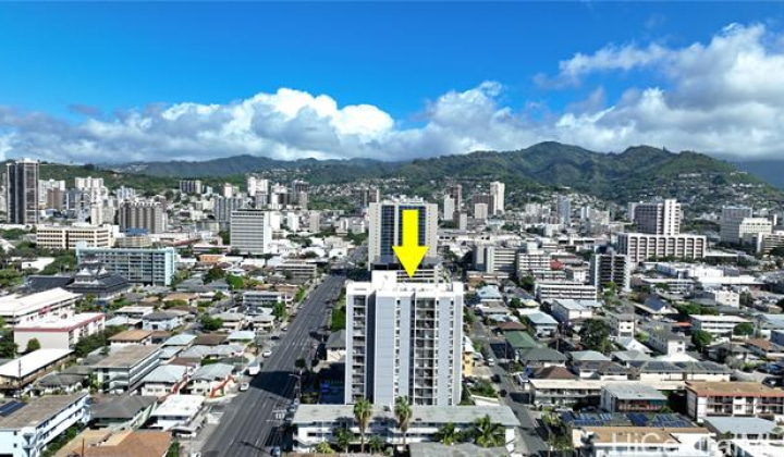 725 Piikoi Street,Honolulu,Hawaii,96814,1 Bedroom Bedrooms,1 BathroomBathrooms,Condo/Townhouse,Piikoi,2,18128095