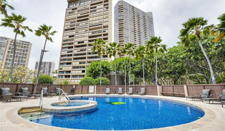 581 Kamoku Street,Honolulu,Hawaii,96826,2 ベッドルーム ベッドルーム,2 バスルームバスルーム,コンド / タウンハウス,Kamoku,24,18034196