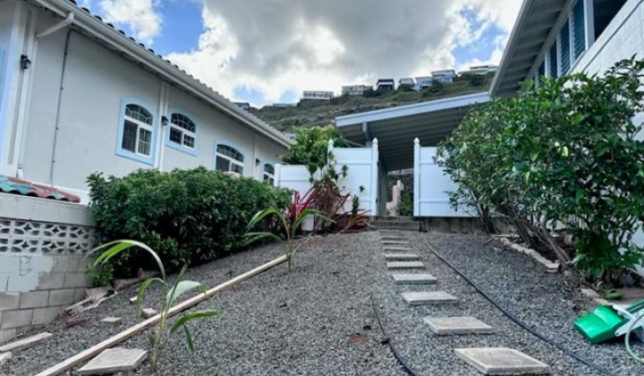 5118 Kilauea Avenue,Honolulu,Hawaii,96816,4 Bedrooms Bedrooms,2 BathroomsBathrooms,Single family,Kilauea,18137940