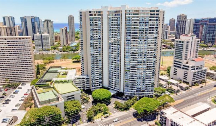 2333 Kapiolani Boulevard,Honolulu,Hawaii,96826,3 ベッドルーム ベッドルーム,2 バスルームバスルーム,コンド / タウンハウス,Kapiolani,35,18138509